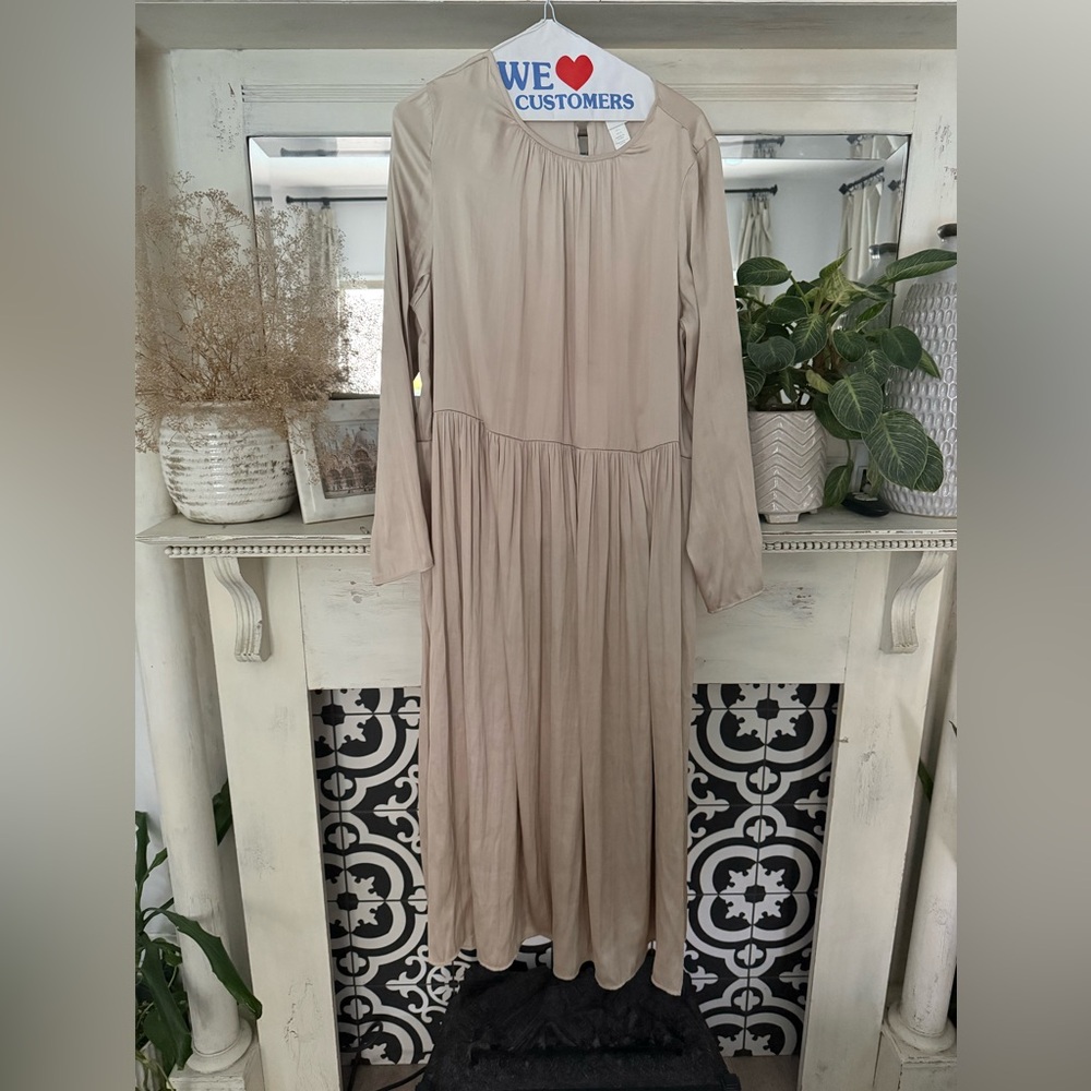 H&M Taupe Long Sleeve Tiered Midi Dress